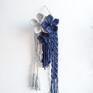 Navy Blue and Gray Floral Macrame Wall Hanging, Nature Tapestry Wall Art for Entryway, Bedroom, Housewarming Décor image 2