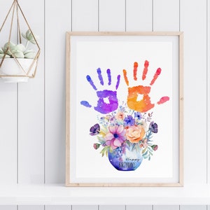Download instantâneo de artesanato de impressão manual de aniversário para impressão. Presente de impressão de mão de crianças. Arte de impressão manual de flores para mamãe, vovó, Nana, Grammy