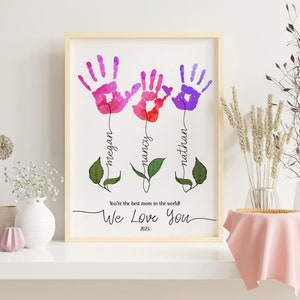 Personalized Mom handprint gift for Mothers Day or Birthday. Flower Handprint craft for kids. Printable handprint art for mom, mimi, grandma