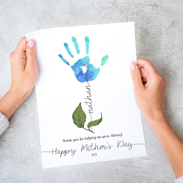 Regalo personalizado con huella de mano para el Día de la Madre o cumpleaños de niños. Arte imprimible con huellas de manos para mamá. Descarga digital del recuerdo de la huella de la mano del bebé