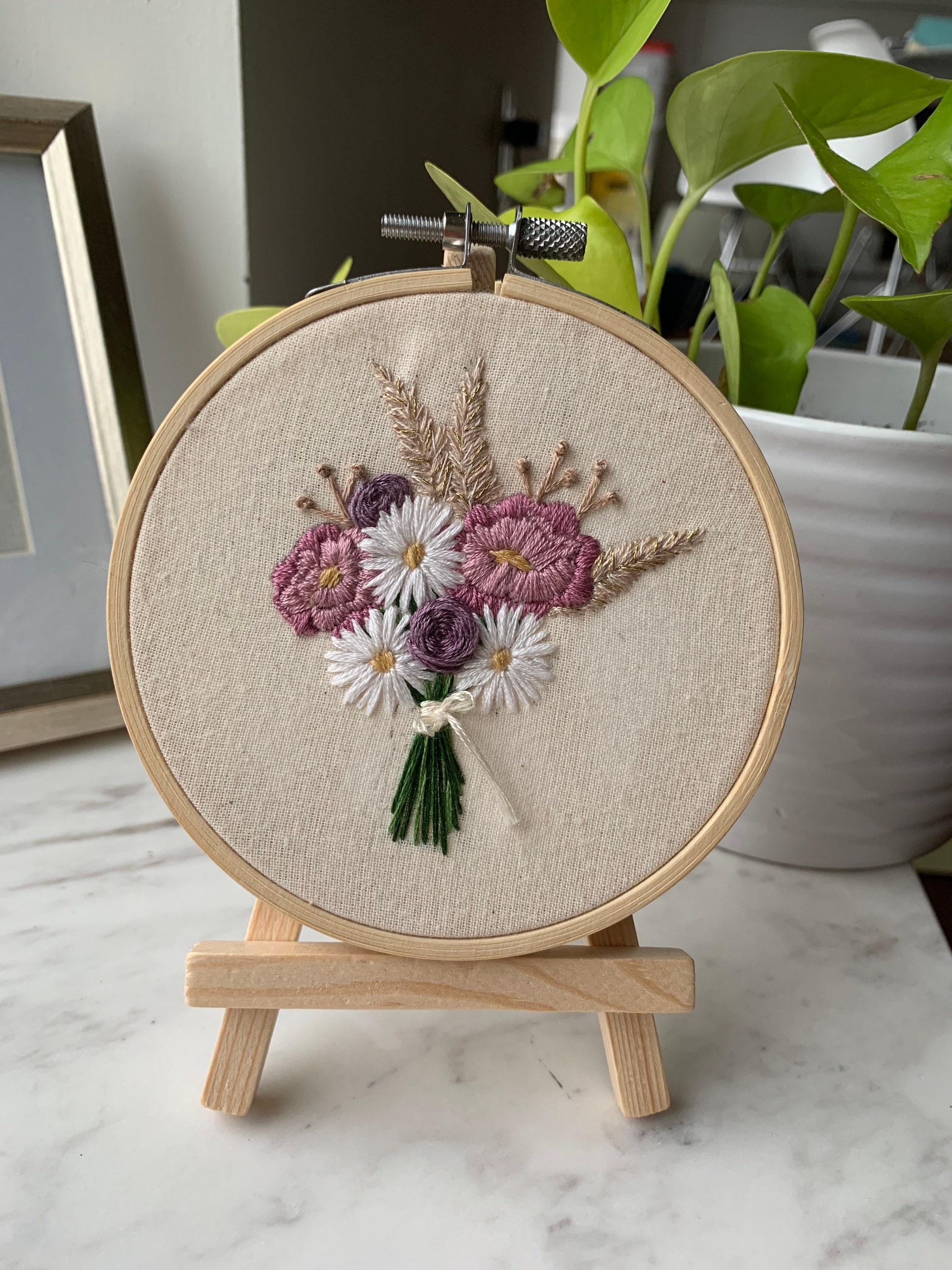 Beginner Embroidery Kit Flower Bouquet DIY Gift for Mother's Day