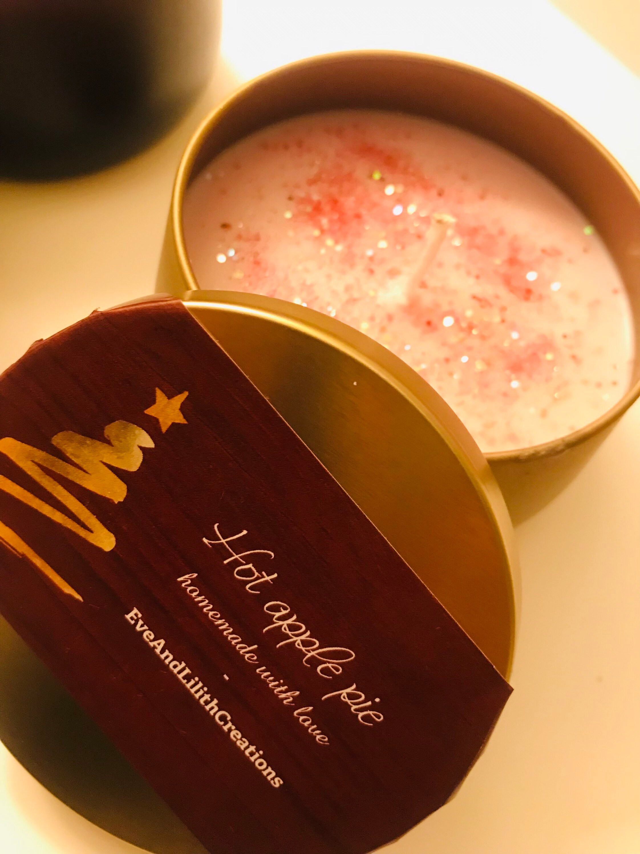 Bougie Hot Apple Pie