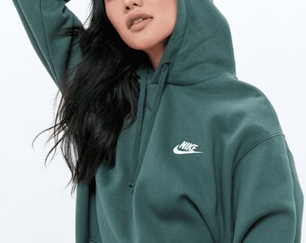 nike hoodie outfit