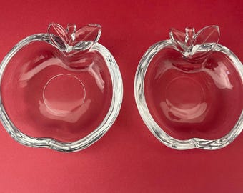 Ensemble de deux coupelles en verre transparent Studio Nova en forme de feuille, style rétro, pour pommes, bibelots ou bonbons. Livraison gratuite en Australie.