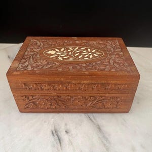 Vintage Carved Wooden Box, Retro Floral Inlay, Indian Treen Decor, Dressing Table Decor, Cottage Core