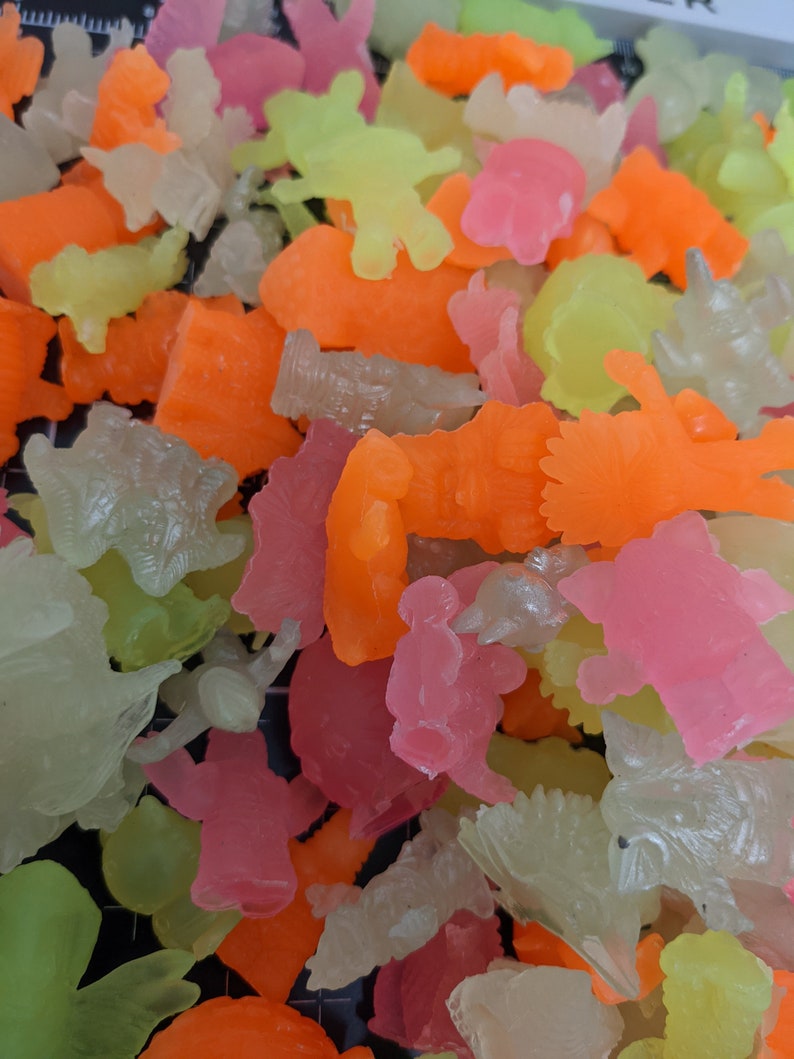 Bootleg Keshi Resin Jewelry Hopping Vampire