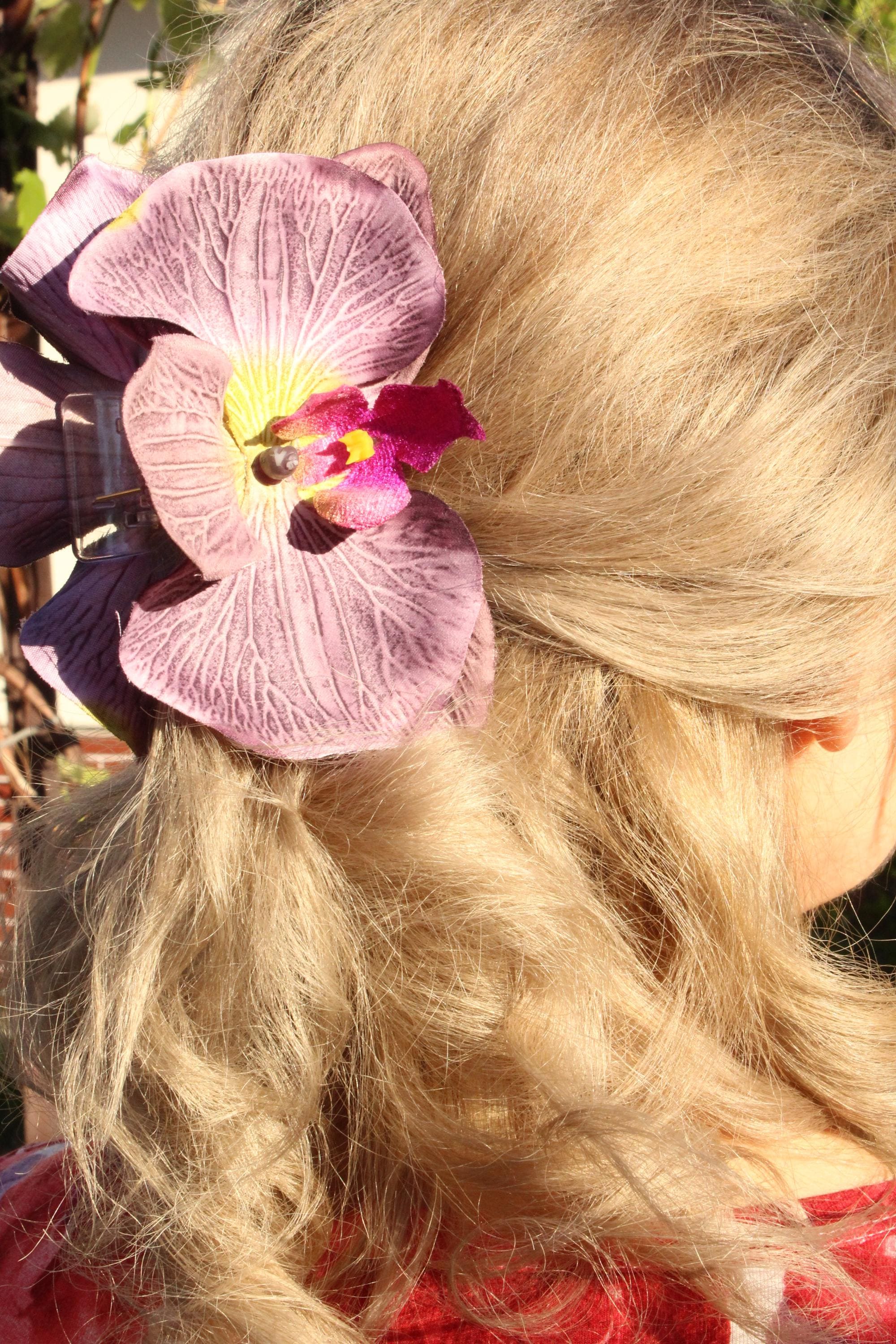 Handmade Purple Orchid Hair Clip with Dangle Beads Handmade Purple Orchid Hair Clip, Floral Wedding Barrette - Etsy main image 3