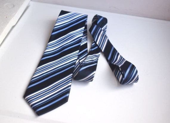 Vintage Giro Moda Tie Blue White Striped  Necktie… - image 5