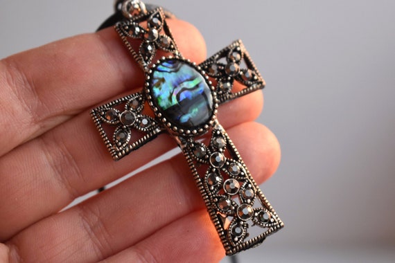 Vintage Abalone Cross Pendant Silver Color Metal … - image 4