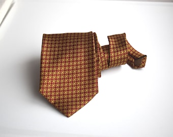 Vintage La Cravatteria di Seta Tie Necktie Italy European Mens Italian Fashion Menswear Red Yellow Silk Fabric Accessory For Him