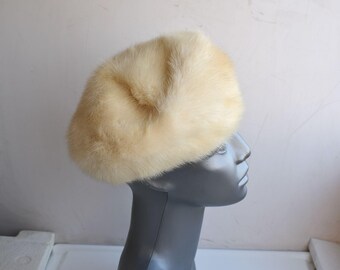 Vintage Adolfo II New York Paris Brown Mink‎ Fur Beret Pillbox Hat Women\'s Adolfo II Vintage Faux Fur Brown Hat NY Paris | Mercari main image 4