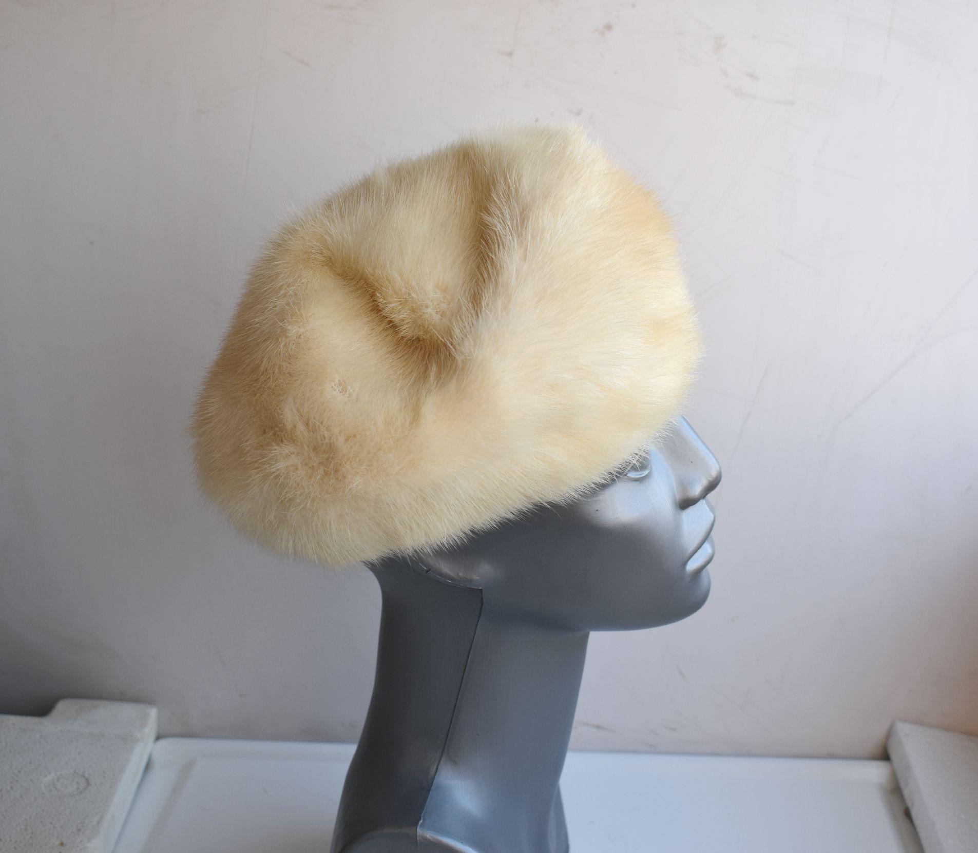 Vintage Womens White Mink Hat - Etsy display picture 3