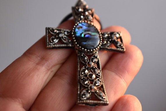 Vintage Abalone Cross Pendant Silver Color Metal … - image 5