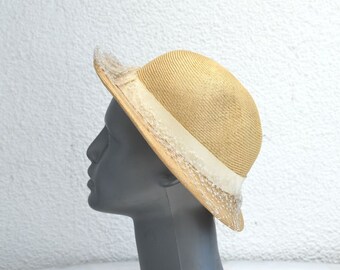 Vintage Straw Fedora Summer Hat One Size Women Unisex MCM White Lace Band Retro Accessory European Mid Century Fashion