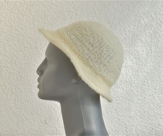 Vintage White Ecru Wool Polyester Knit Women's Bo… - image 1