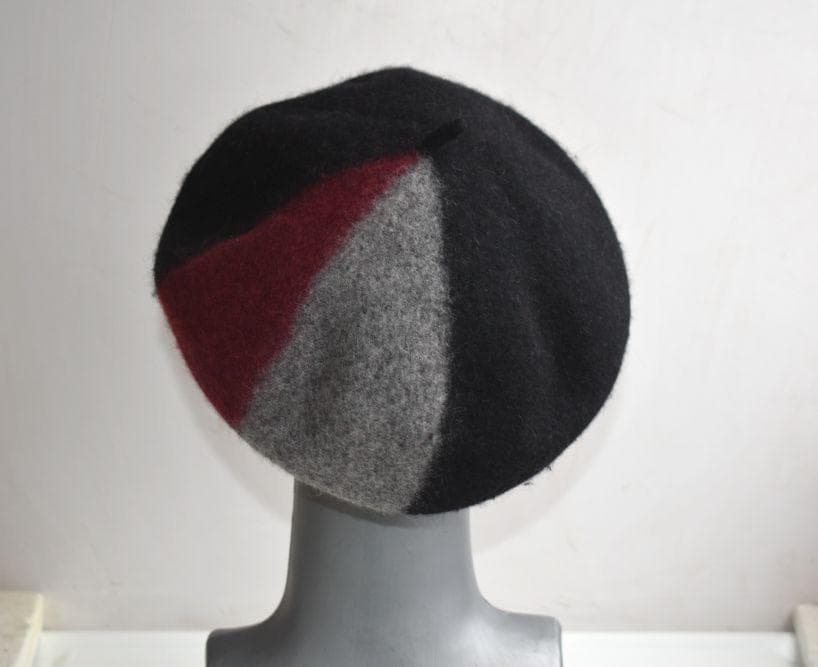 Vintage Black Beret Hat Wool One Size MCM Casual Fashion  display picture 1