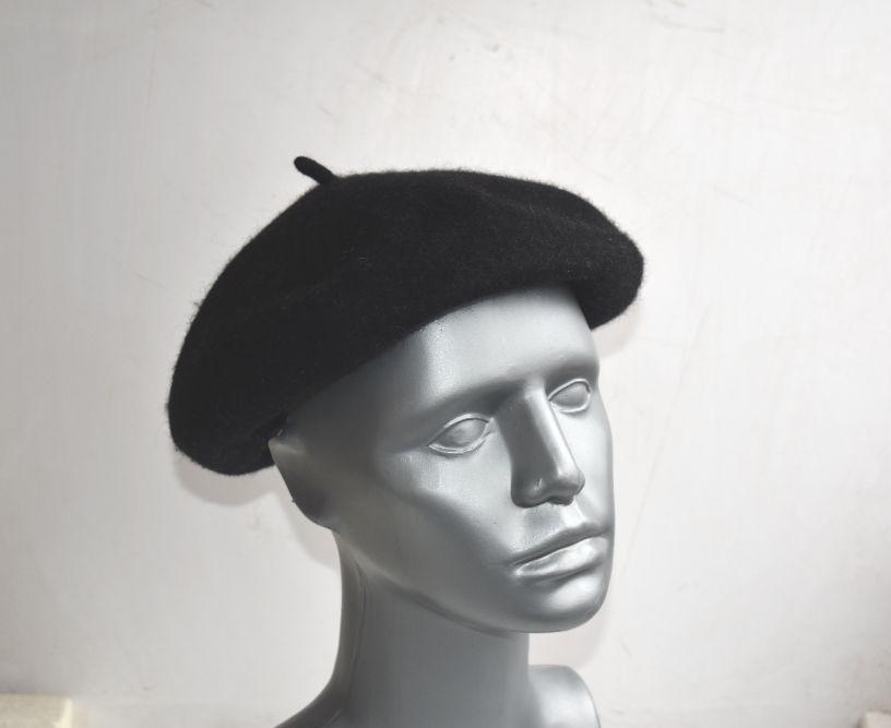 Vintage Mid Century Marche Exclusive beret cap hat black fuzzy warm size 23 Vintage Black Beret Hat Wool One Size MCM Casual Fashion  main image 2