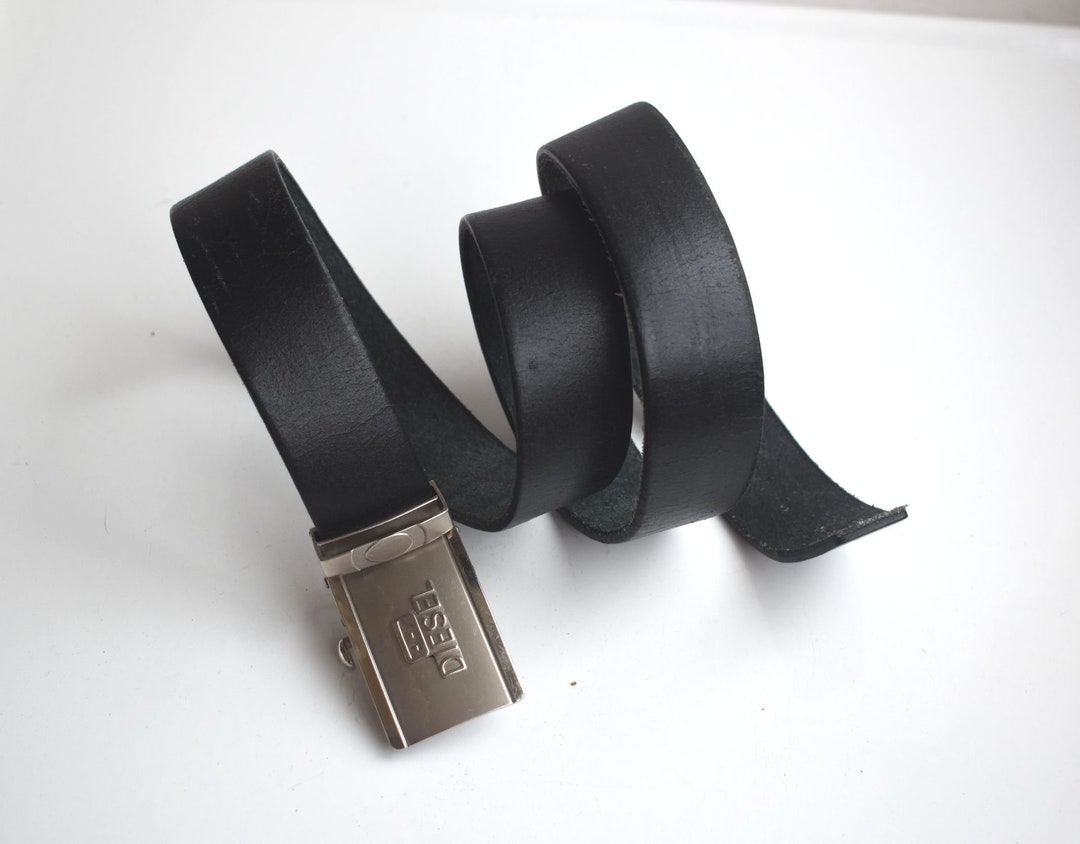 Diesel Black Leather Belt Silve Round Metal Buckle Made in Italy Size 70 Vintage Diesel Black Genuine Leather Belt Solid Metal Silver  main image 3