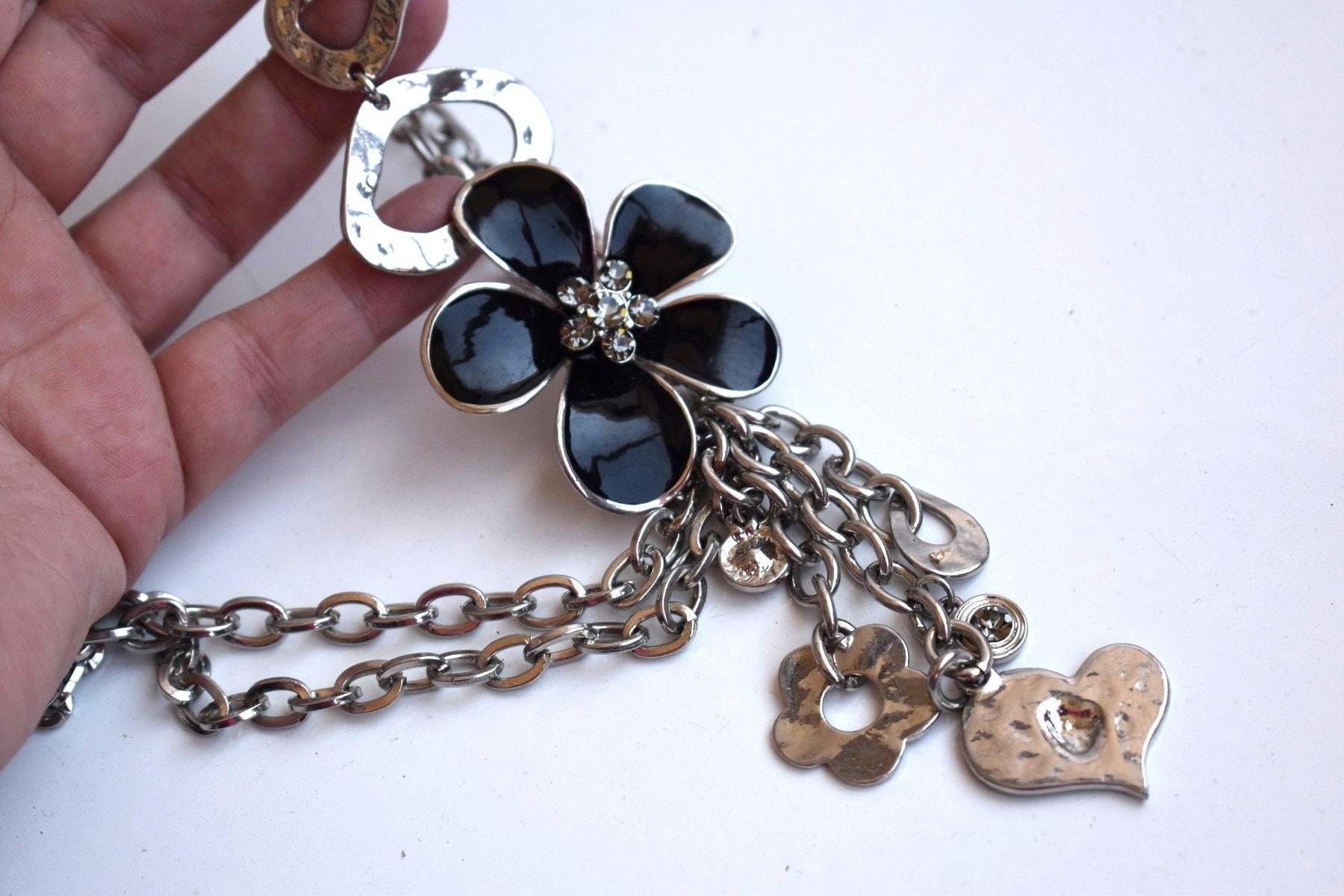 Collier Fantaisie Fleur Dentelle - Chaîne Avec Médaillon - Neuf Sans étiquette