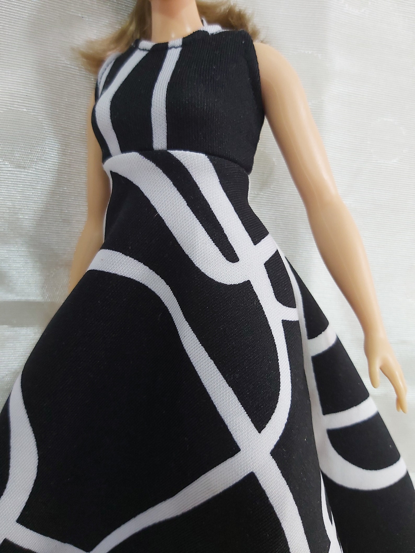 Barbie Dress/ Curvy Barbie / Curvy Barbie Clothes / Barbie - Etsy