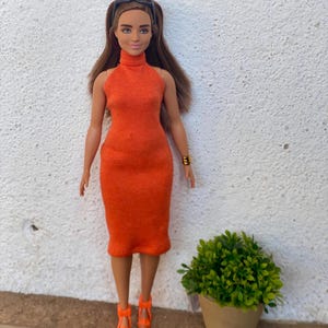 barbie fashionista orange dress Amazon.com: Barbie Fashionistas Dolls, Toy for Kids 3 to 8 Years Old : Toys & Games