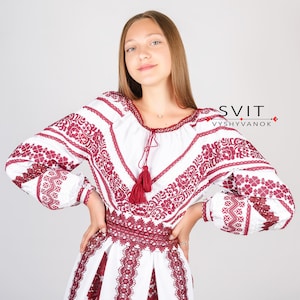 Embroidered lace dress // White linen dress // Floral burgundy embroidery // Boho style // Ethnic folk ukrainian vyshyvanka // wedding dress