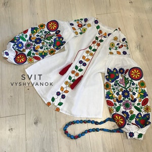 Embroidered floral blouse S-4XL bright blouse White blouse Flower shirt Clothing Boho,gift for girl,summer blouse,linen blouse, gift for her