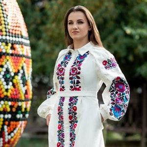 Vestido floral bordado "Panna", vestido midi con encaje, vestido floral de primavera, estilo boho, vyshyvanka ucraniano folklórico étnico, vestido de encaje.