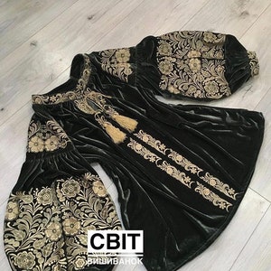Wunderbare samt bestickte Bluse, Khaki Shirt, Stickerei goldene Rosen, Boho Bluse, bestickte Tunika, Designer besticktes Hemd, Geschenk