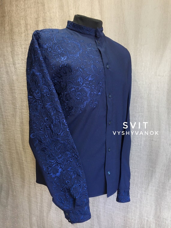 【新品タグ付】民族衣装　刺繍シャツ　ヴィシヴァンカ 刺繍入り男性用ヴィシヴァンカ、エレガントな刺繍入りシャツ、民族衣装