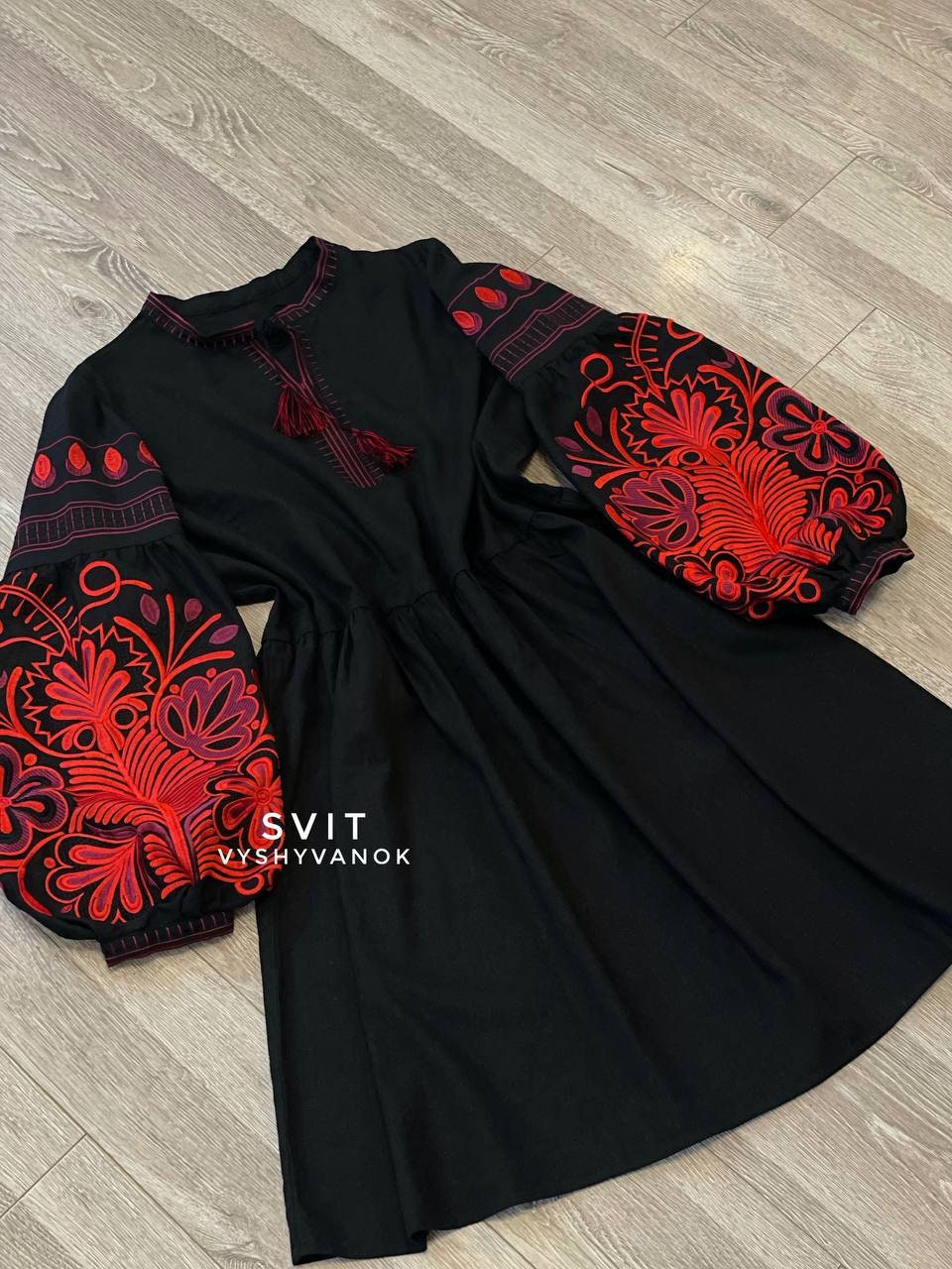 polish embroidered dress Farm Rio Red Sleeveless Midi Dress main image 1