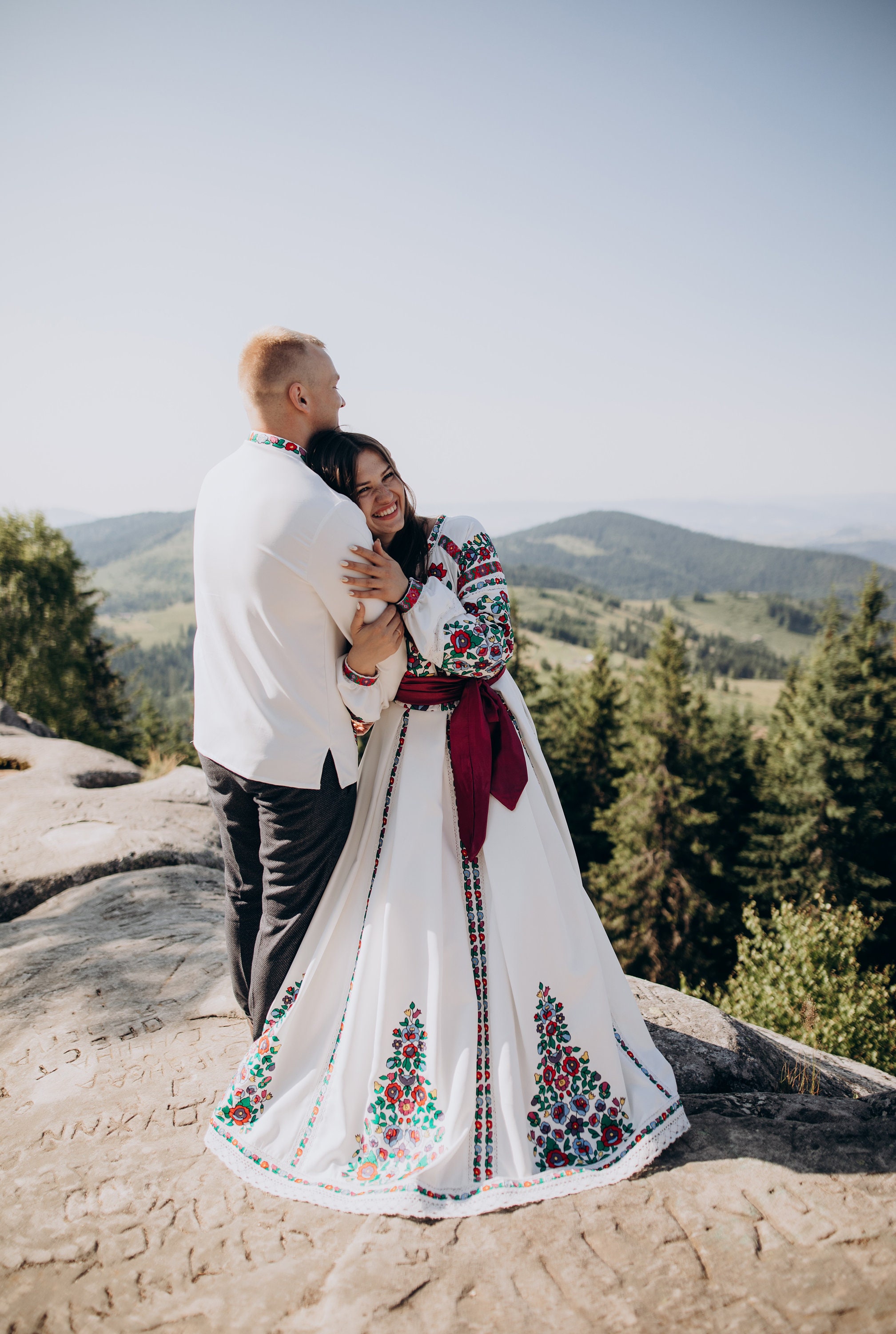 green emerald velvet dress Roses Embroidered Wedding Dress XXL