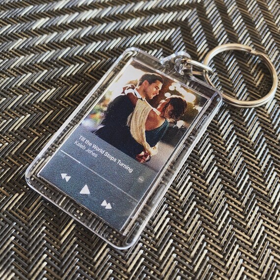 Vampire Diaries Keychain Bonnie And Enzo Etsy