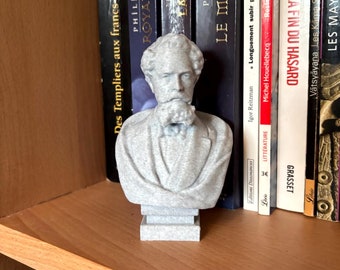 Bust of Charles Dickens - 3D Print