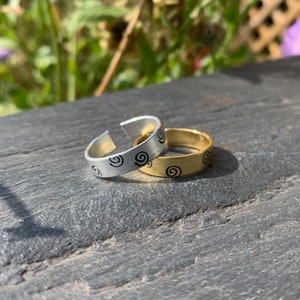 silver OR gold crazy swirl ring