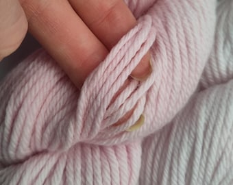 Knitologie Worsted in the shade Sunset - four mini hanks pink, superwash merino