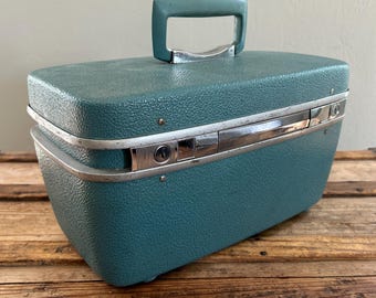 Vintage Royal Traveller Cosmetic Train Case, Teal Hard Shell Suitcase,  Approx. 15x8x8, Retro Luggage, Travel, Storage Box