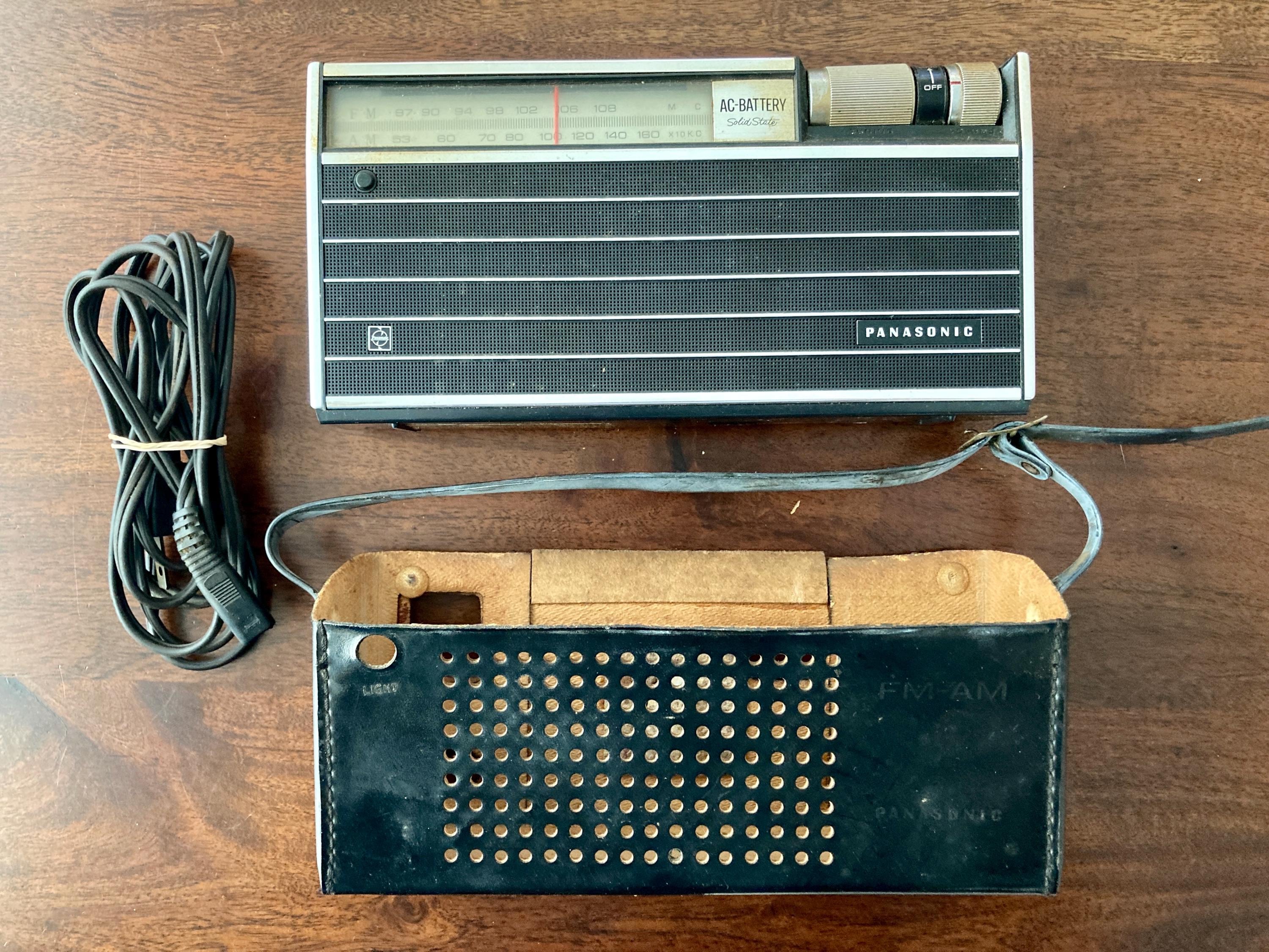 Magnétophone Portatif Vintage National Matsushita (Panasonic) Années 60 - Fonctionnel
