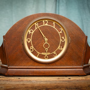 2,378 Antique Clocks For Sale 