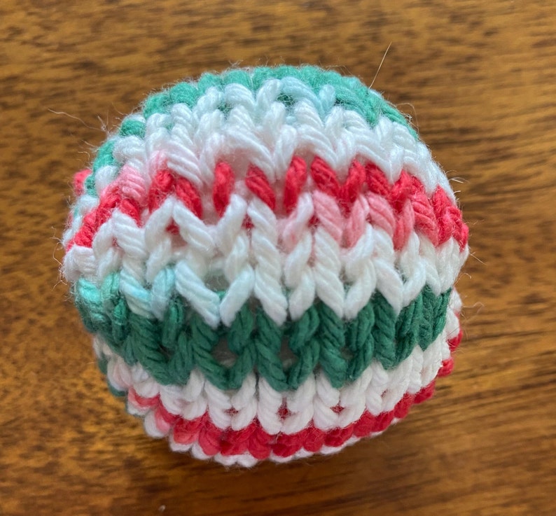 Christmas cat teaser toy and set of 3 knitted balls image 6