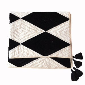 Belonend keten Stout Black White Velvet Quilt Diamond pattern Quilt Premium Velvet - Etsy België