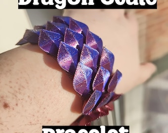 3D Printed Dragon Scale Bracelet: Flexible Scalemail Cuff with Magnetic Clasp
