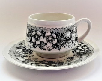 Arabia Finland TALVIKKI Coffee Cup and Saucer: Vintage Floral Design by Raija Uosikkinen