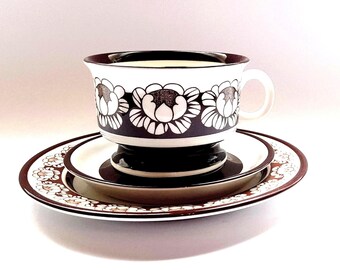 Vintage Arabia Finland KATRILLI Teacup Set: Esteri Tomula Floral Design