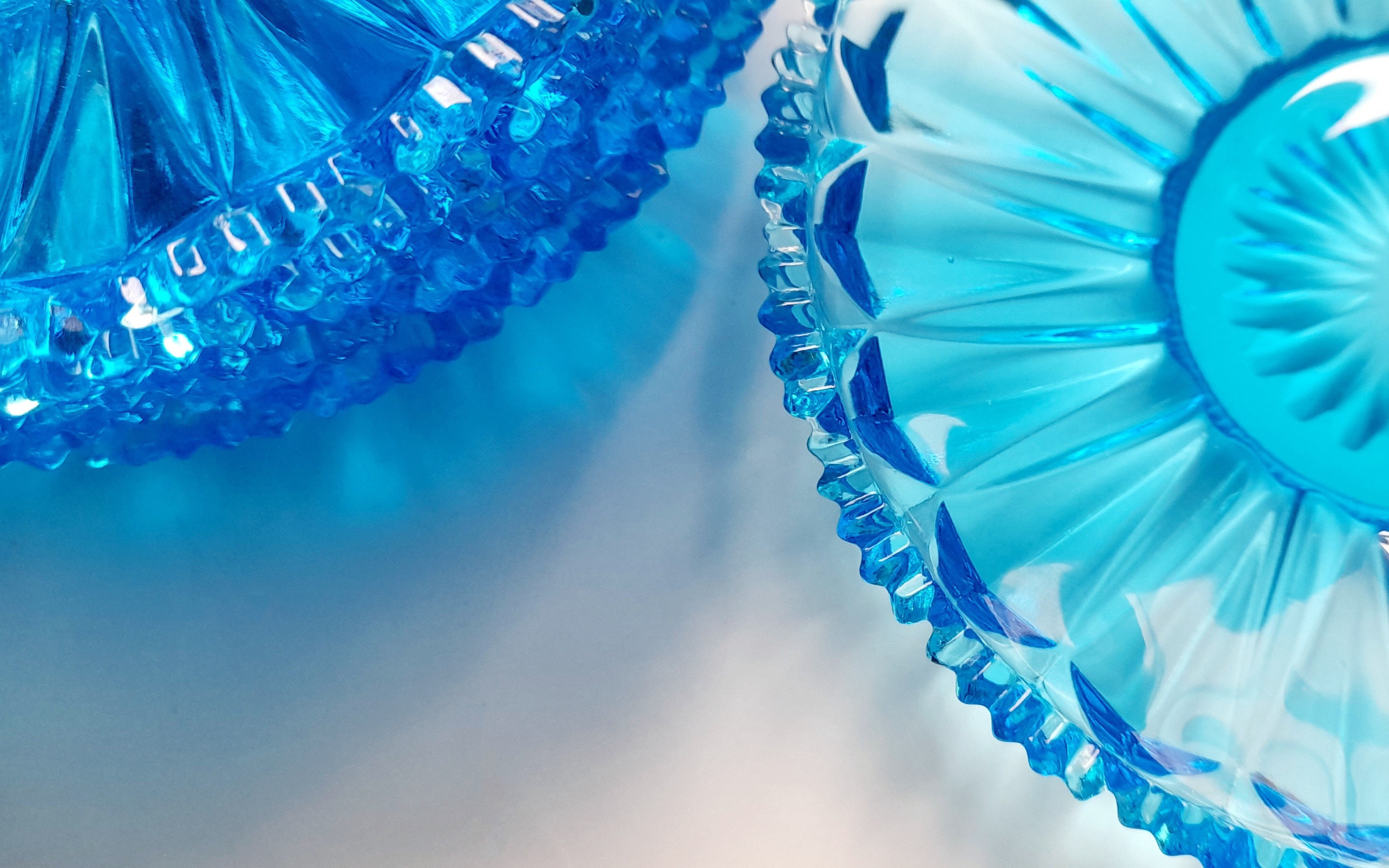 NUUTAJÄRVI フィンランド レースエッジ ターコイズブルー ガラス