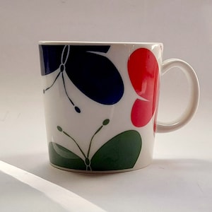 Arabia Finland TEEMA BUTTERFLIES Mug Unused Condition - Design Kaj Franck & Pekka Paikkari