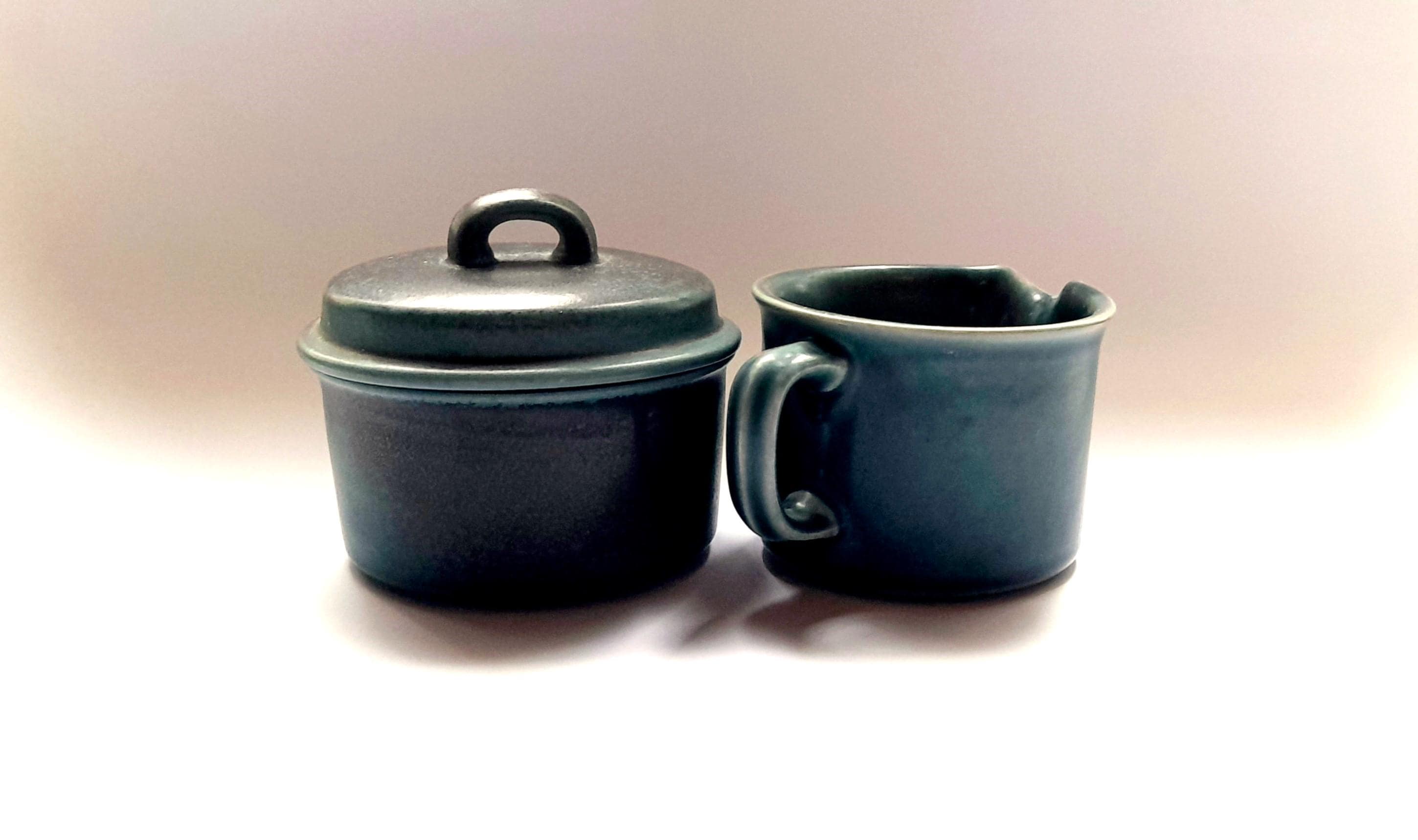 Rare Arabia Finland BLUE GREEN RUSKA Creamer and Lidded Jar: Ulla Procopé Design