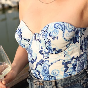 Satin Overbust Korsett Top - Blaues Blumen Bustier, Handgefertigte Korsetts mit einem Baumwollfutter und einer Tasse.