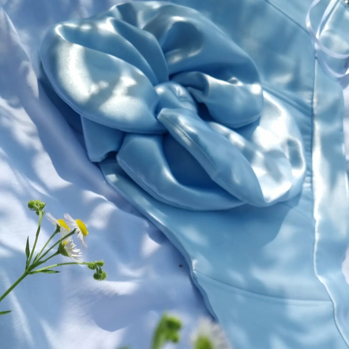 Three-Dimensional Floral Wool Top