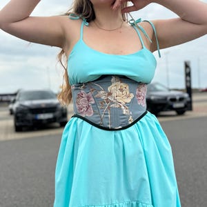 Reversible Embroidered Corset Belt: Floral Underbust Waist Shaper, Size M-L